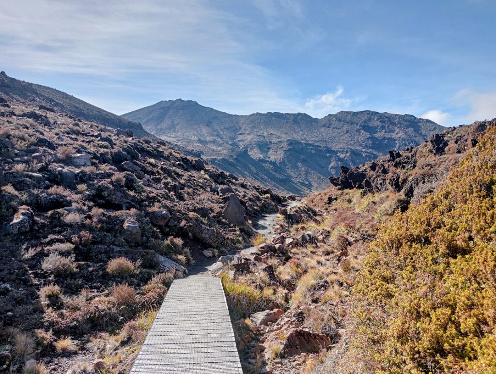 Tongariro Alpine crossing kilometer 3